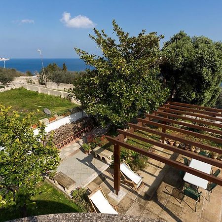 Villa La Ripostiera by BarbarHouse Castro  Exterior foto